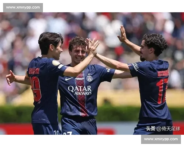 从球星集锦到战术分析，巴黎圣日耳曼的每一次呼吸都牵动人心